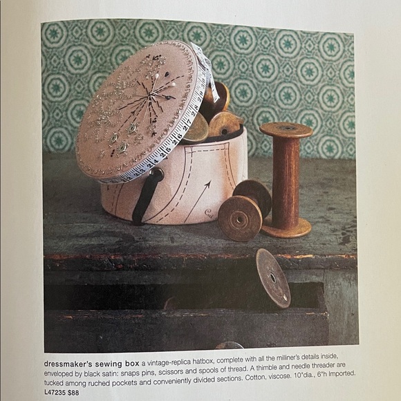 Rare Anthropologie Gift Catalog 2004 Decorative Cupcake Art Print - Picture 4 of 4